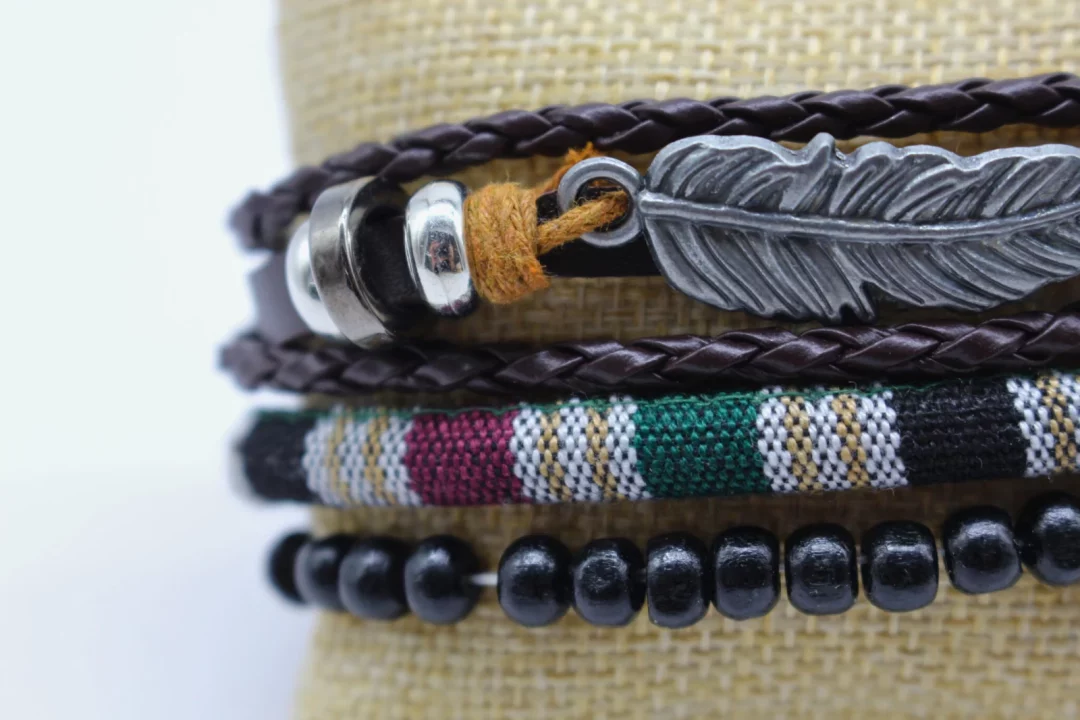 Tres Pulseras Bandung