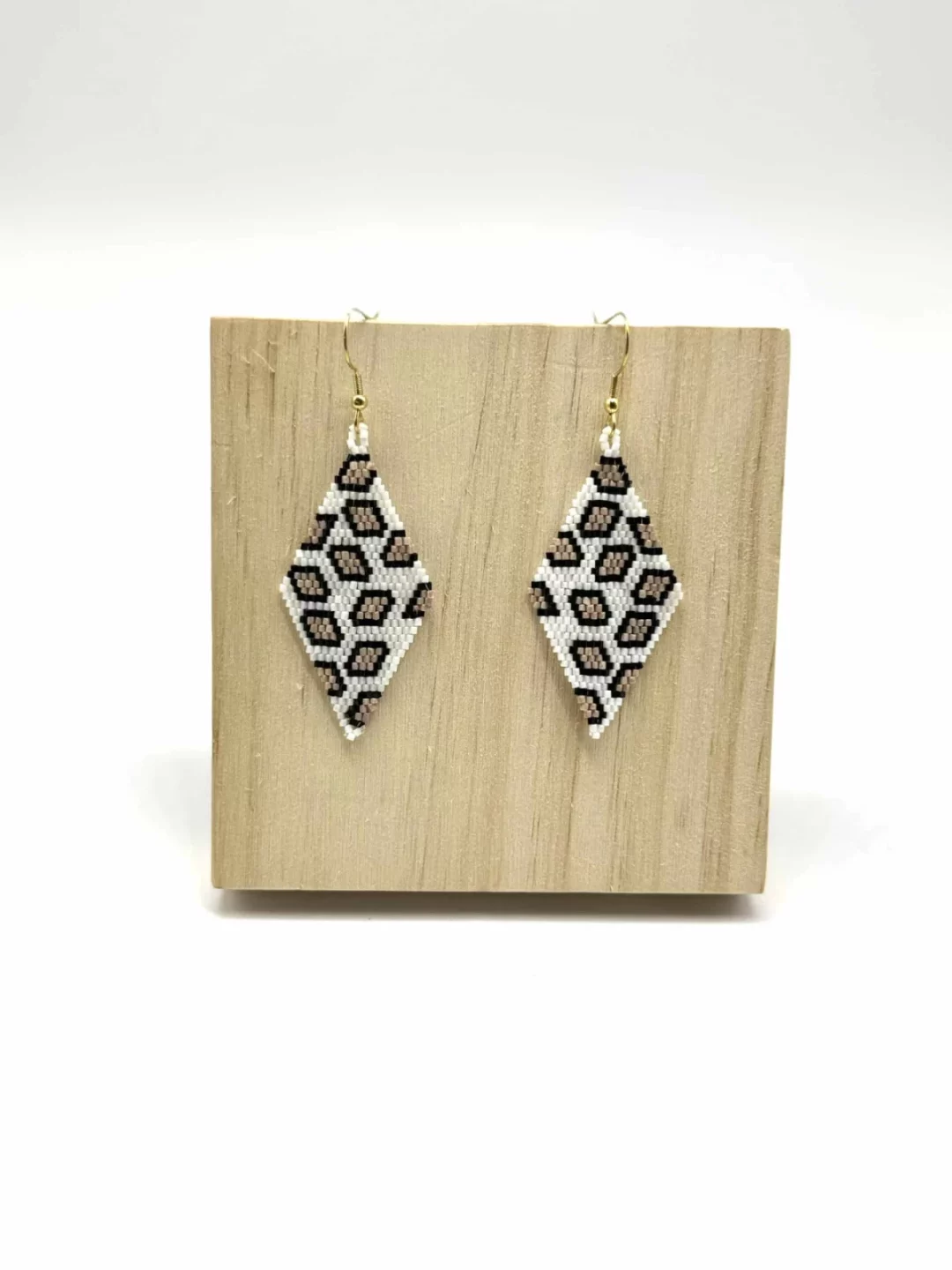 Pendientes Isla Natuna Besar